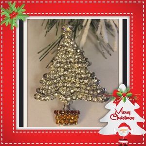 🎊SALE Kathy” Christmas Tree Brooch